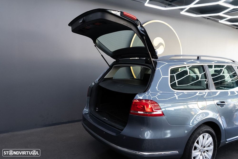VW Passat Variant 1.6 TDI BlueMotion - 15