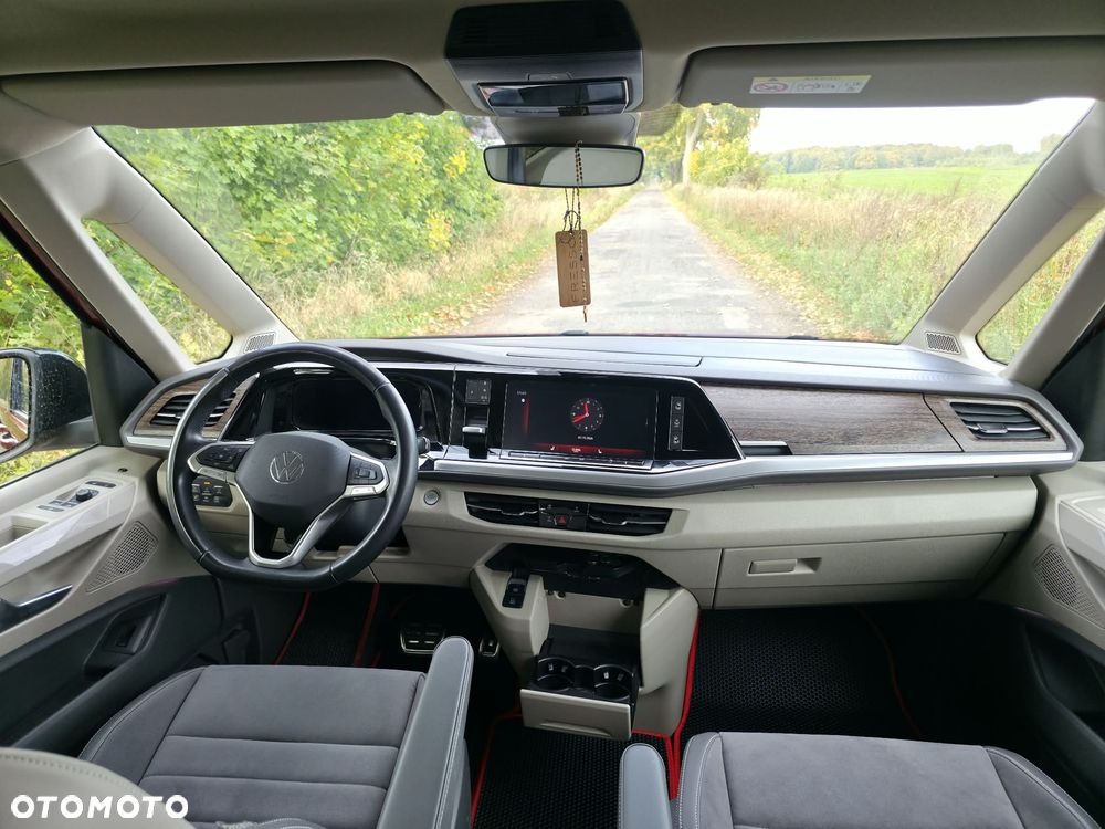 Volkswagen Multivan - 2