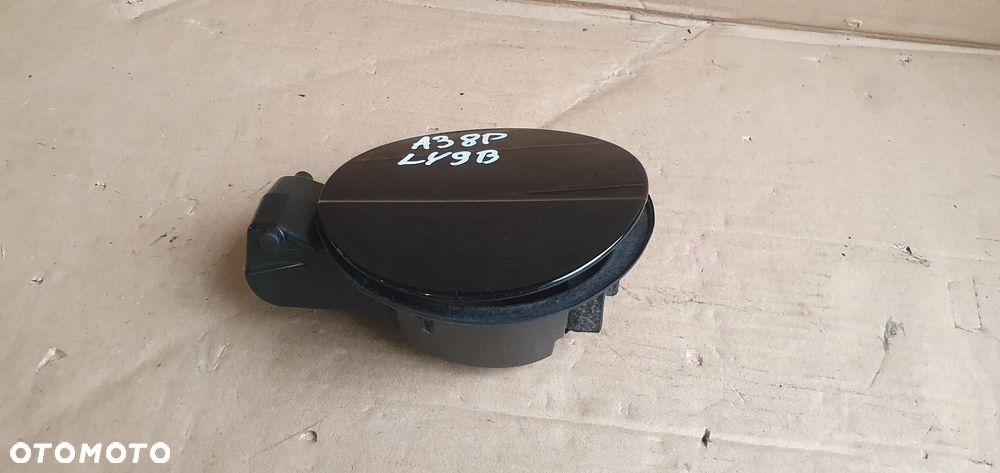Klapka wlewu paliwa Audi A3 8P 8P4809999 - 2