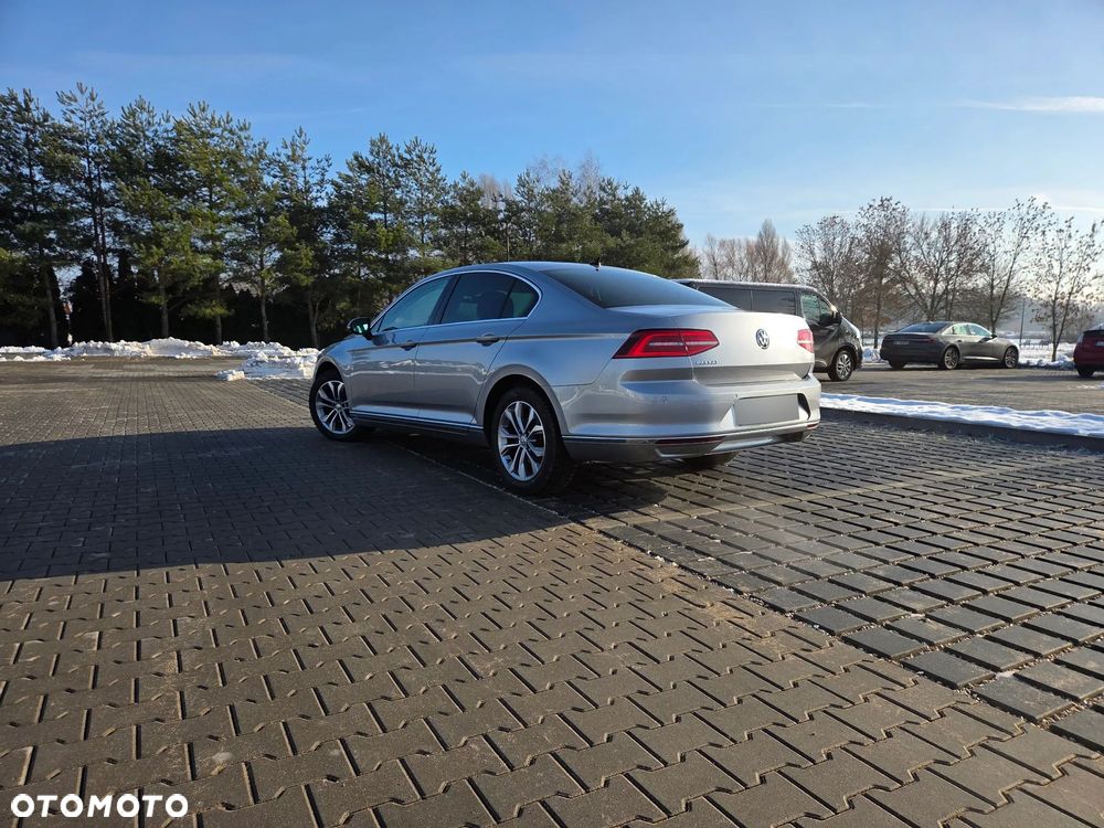 Volkswagen Passat 2.0 TDI BMT Highline - 5