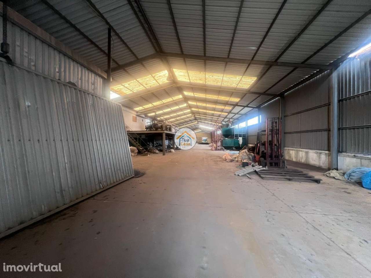 Armazém Industrial para Venda - Grande imagem: 2/21