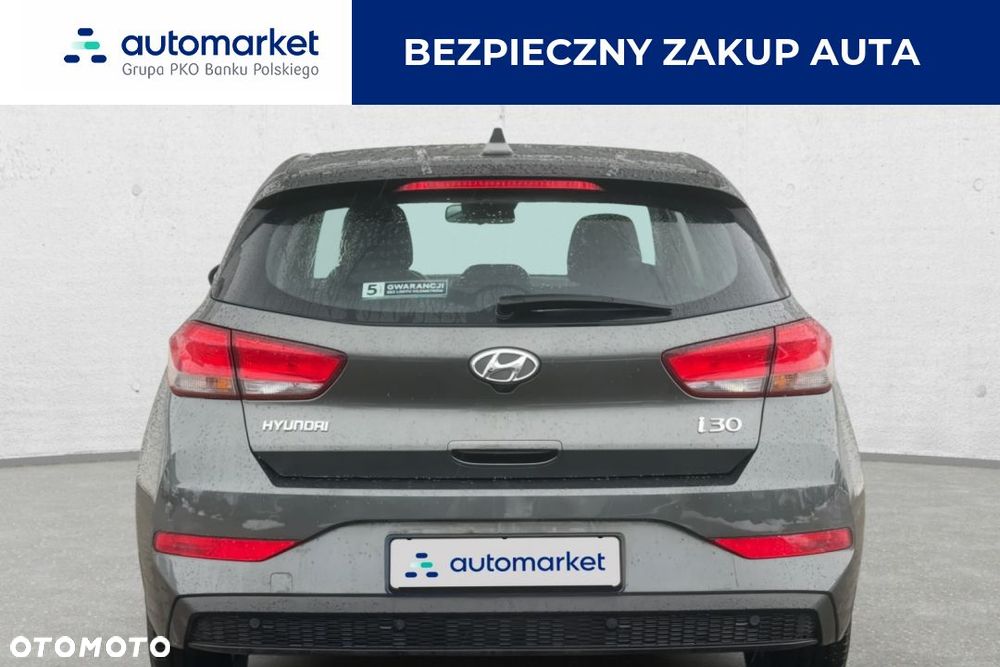 Hyundai i30 1.5 DPI Classic + - 5