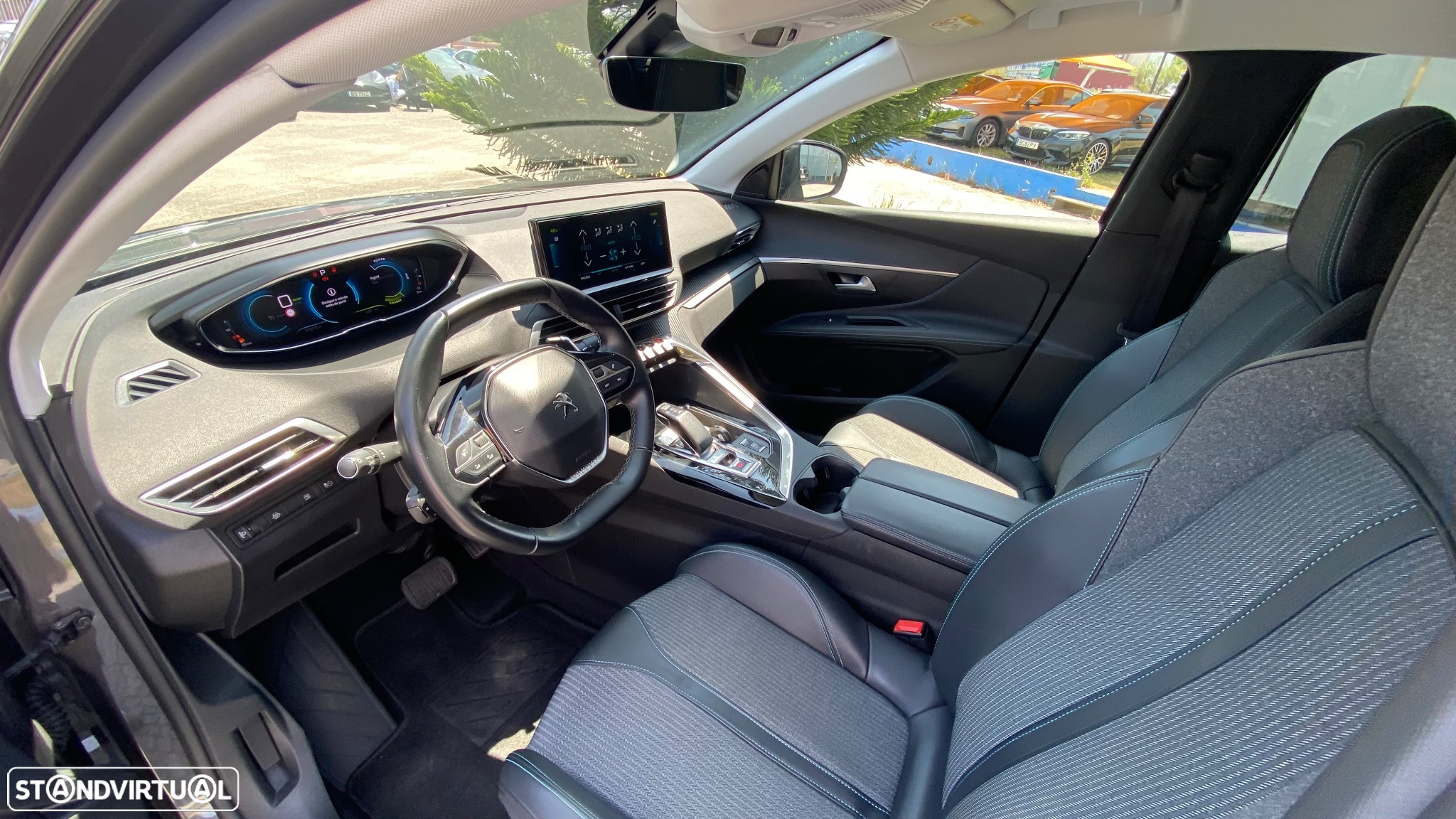 Peugeot 3008 1.6 Hybrid Allure e-EAT8 - 18