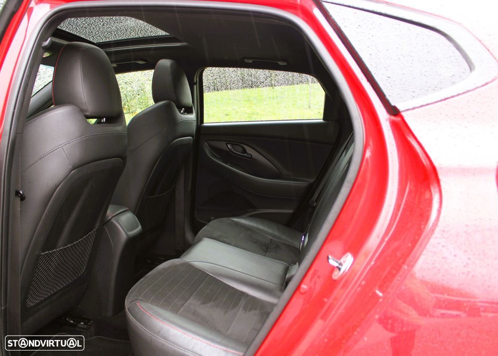 Hyundai i30 N 2.0 T-GDi Performance Pack - 12