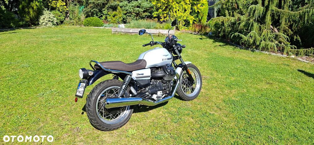 Moto Guzzi V7 - 17