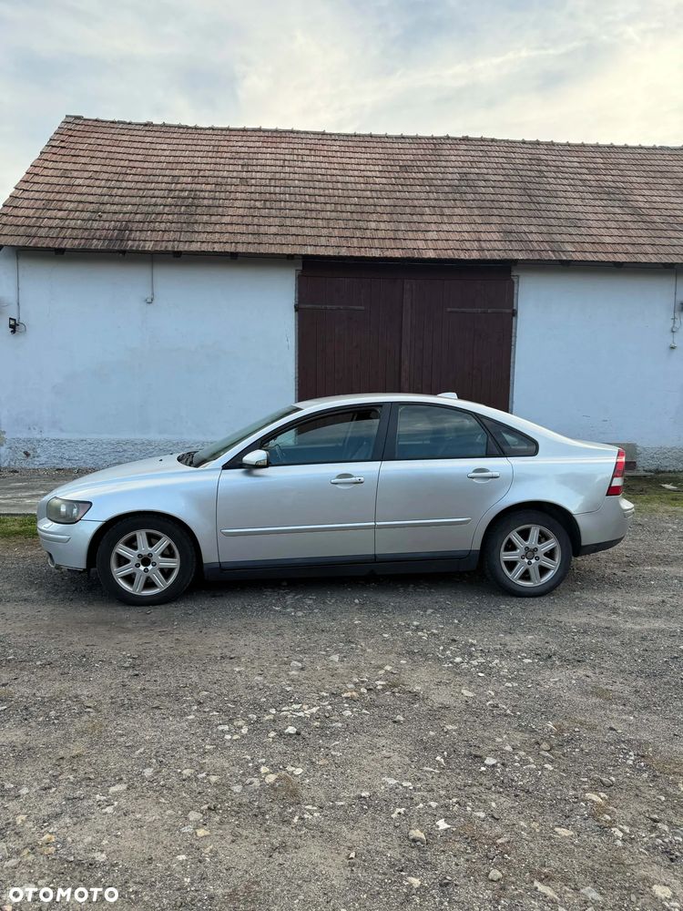 Volvo S40 2004 photo 2