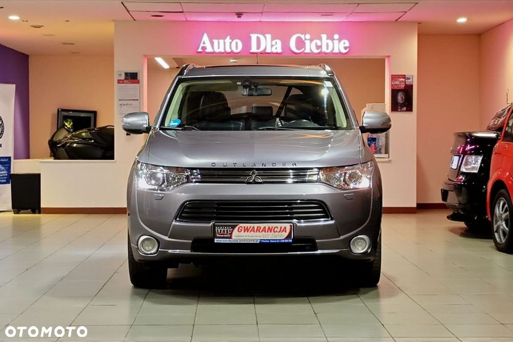 Mitsubishi Outlander 2.0 2WD CVT Invite - 1