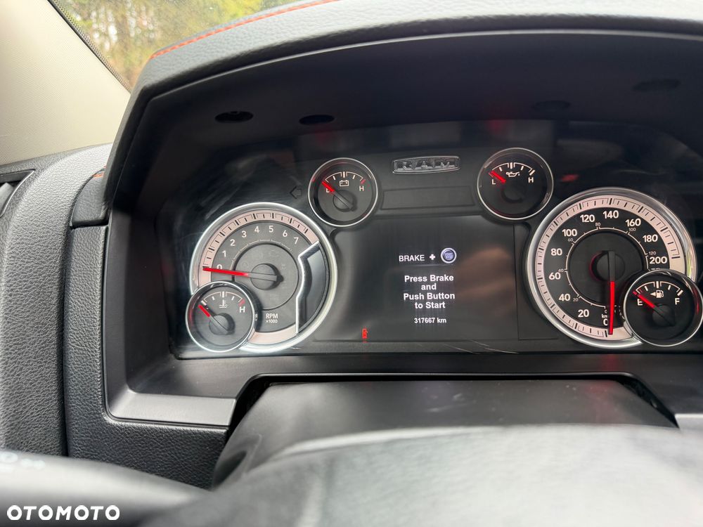 Dodge RAM 5.7 4x4 - 31