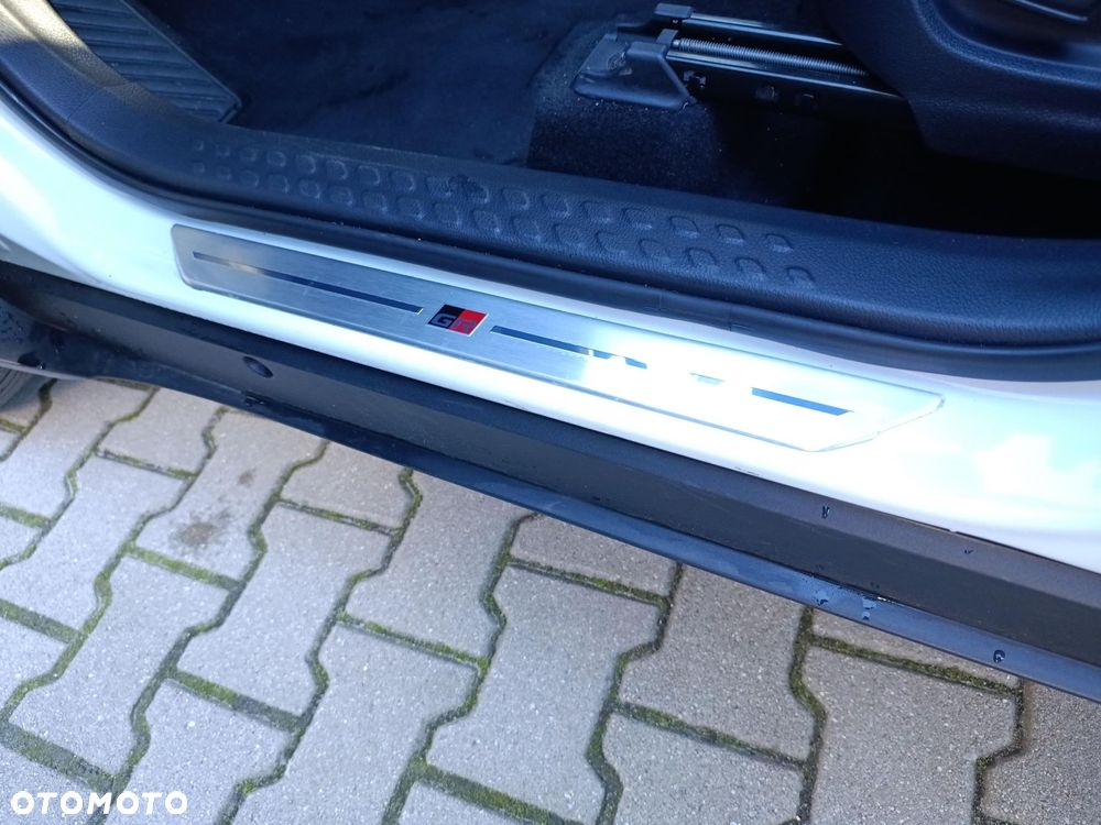 Toyota C-HR 2.0 Hybrid GR Sport - 11