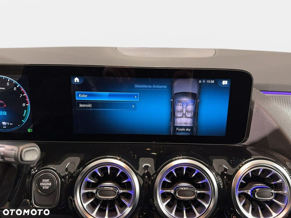 Mercedes-Benz GLA - 29