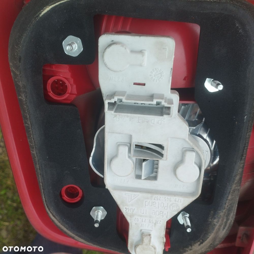 Skoda Octavia II kombi lampy tył lewa prawa oryginał kompletna - 5
