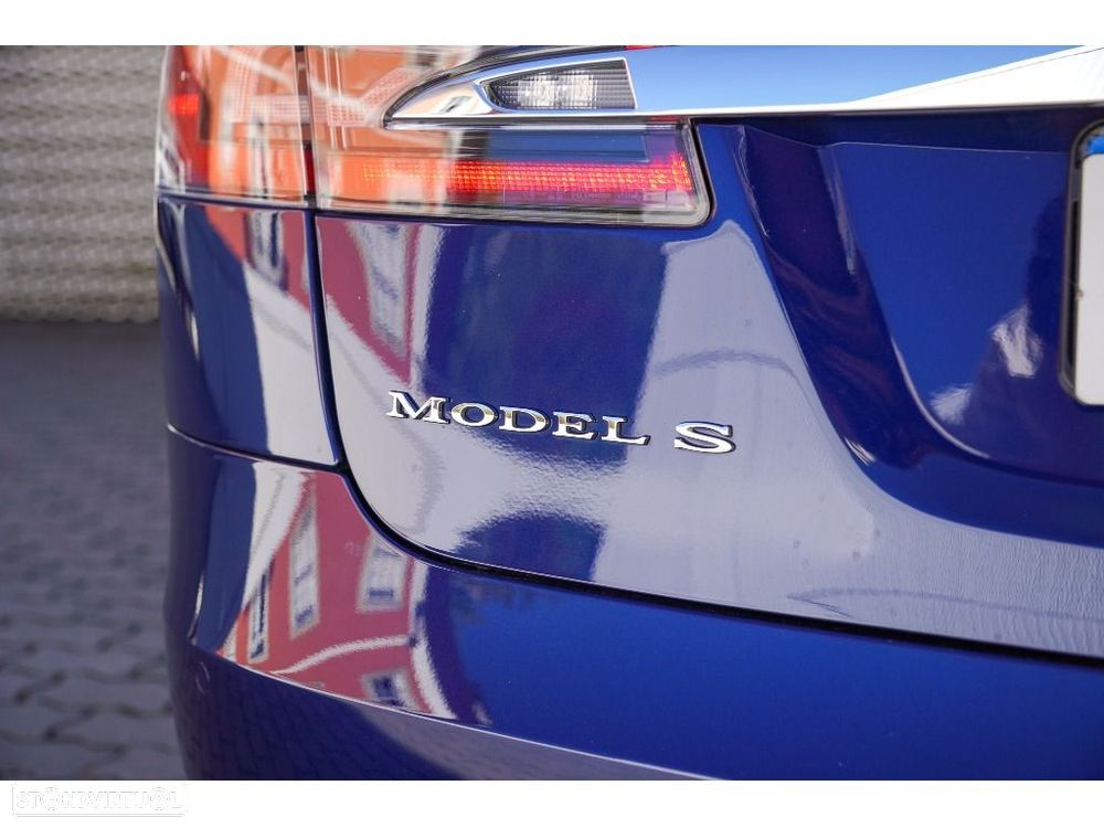 Tesla Model S 75D - 9