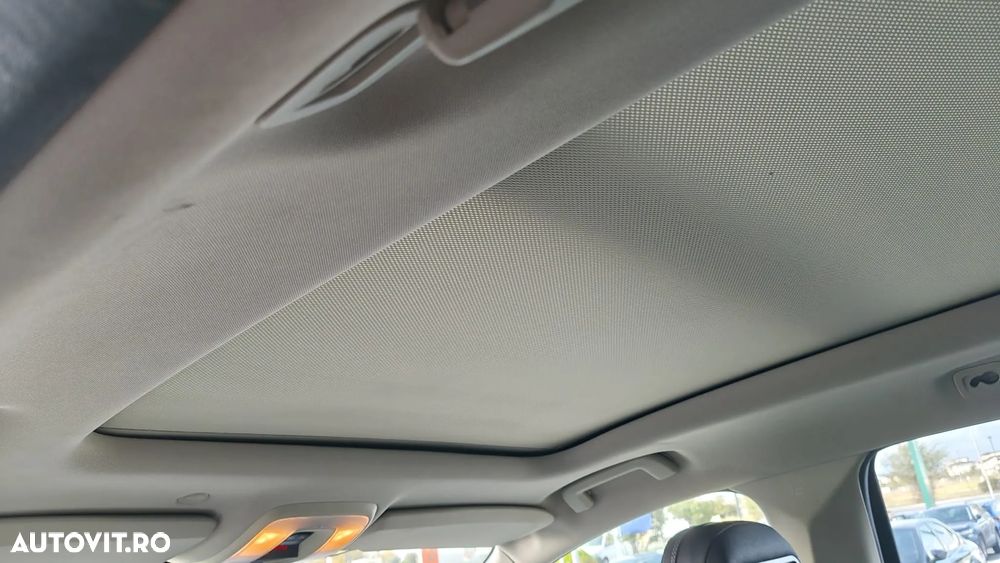 Volvo XC 60 D4 Geartronic Summum - 32