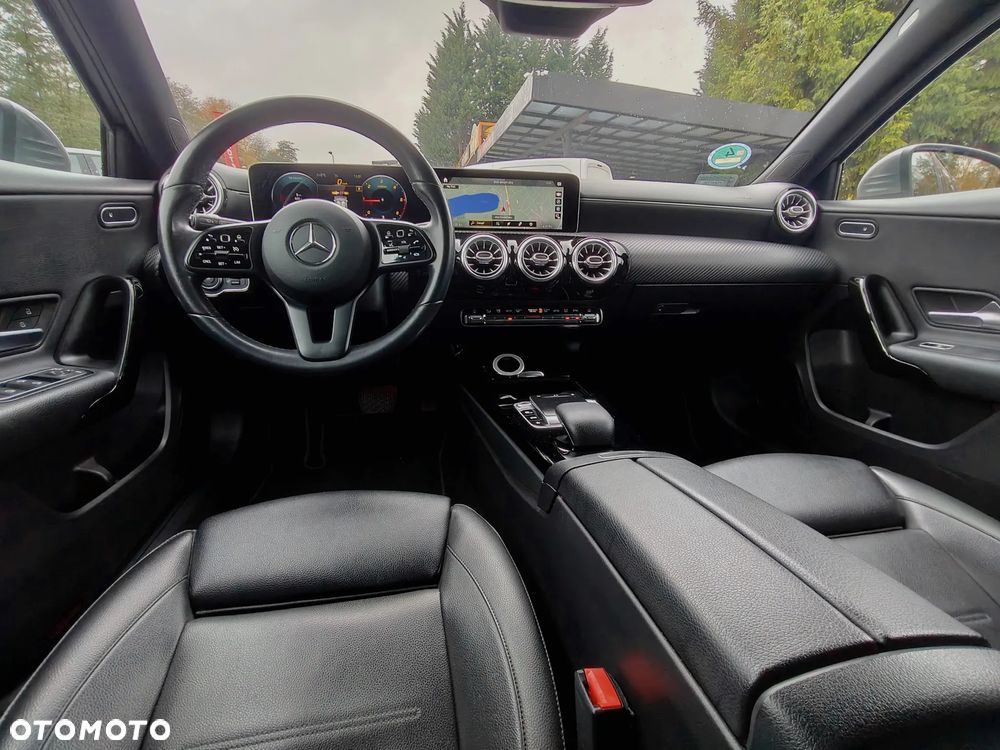 Mercedes-Benz Klasa A 180 d 7G-DCT - 16