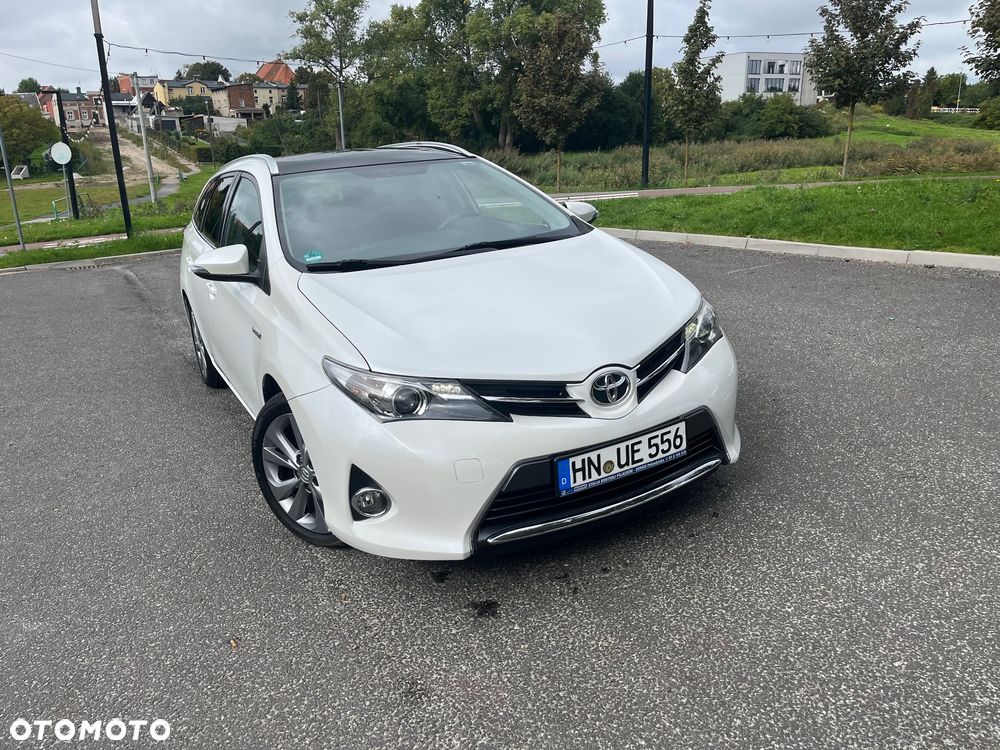 Toyota Auris 1.8 HSD Luna - 29