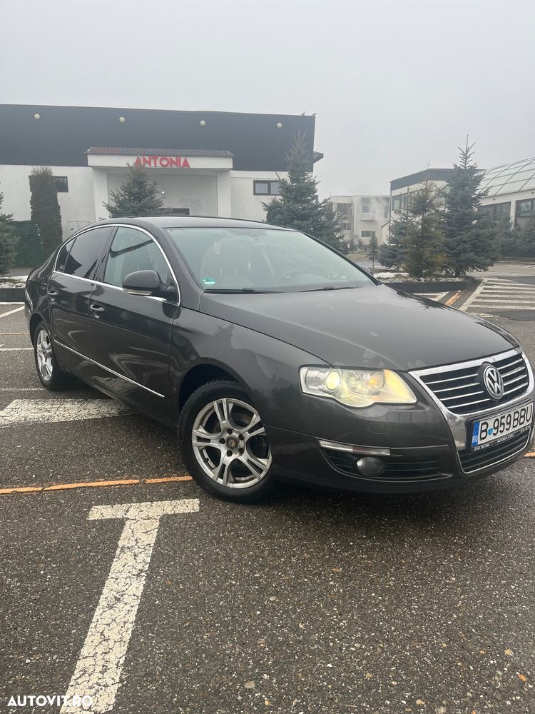 Volkswagen Passat 2.0 TDI DPF Highline - 4