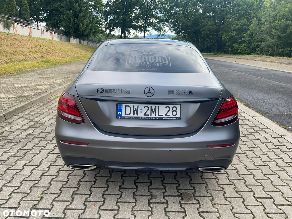 Mercedes-Benz Klasa E - 22