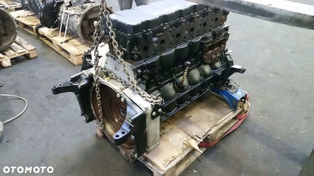 SŁUPEK SILNIKA MAN D2066 TGA TGX TGS EURO 5 EURO 4 - 3
