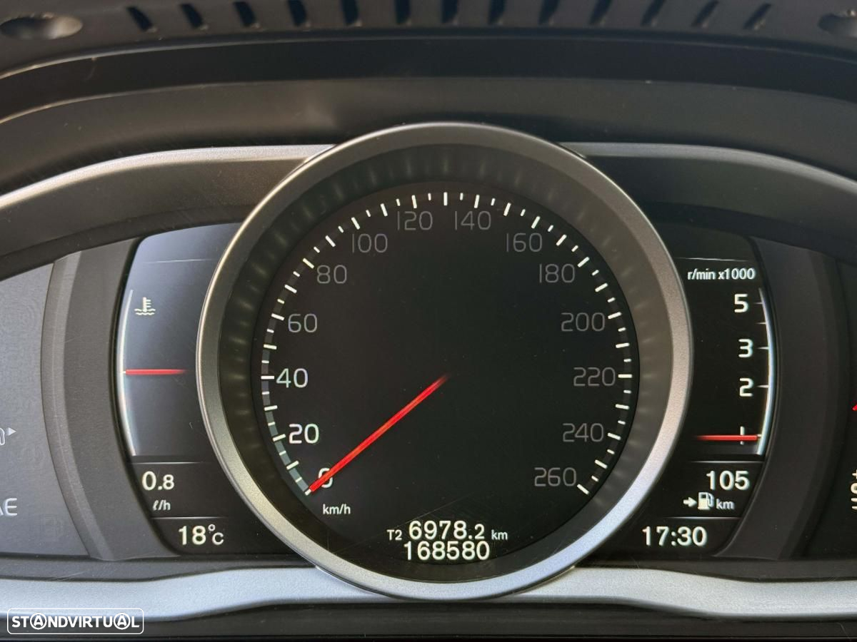 Volvo V60 2.0 D2 VOR Geartronic - 32