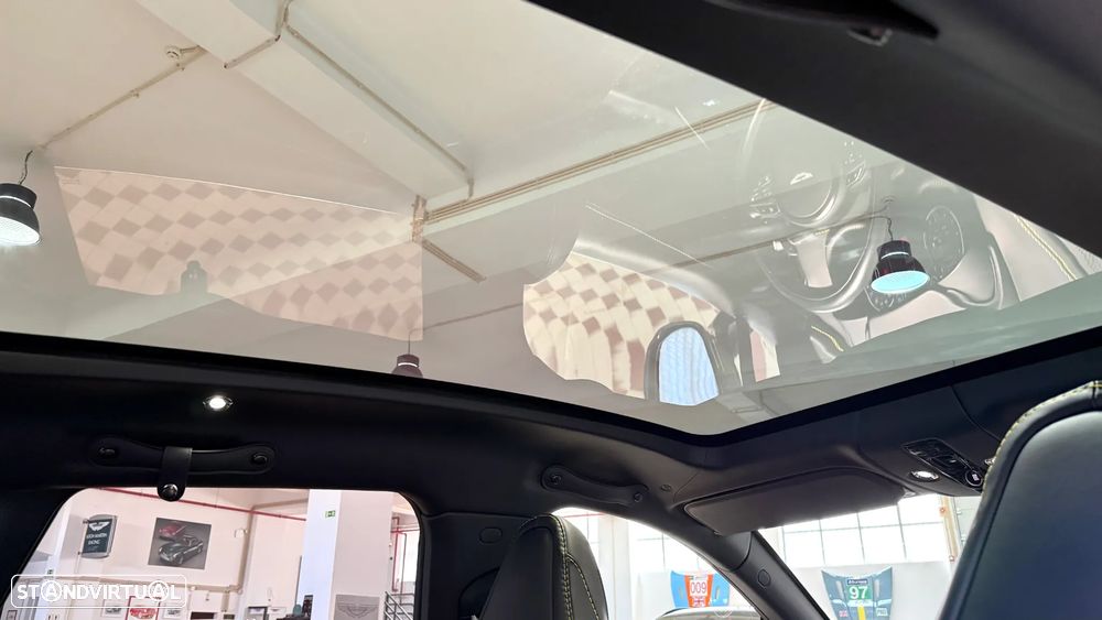 Aston Martin DBX 707 - 48
