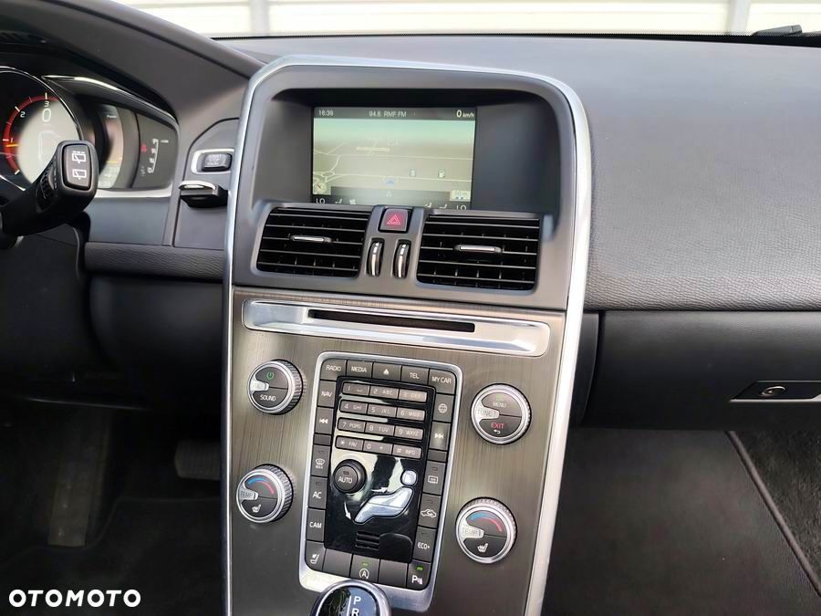 Volvo XC 60 D4 Geartronic Summum - 20