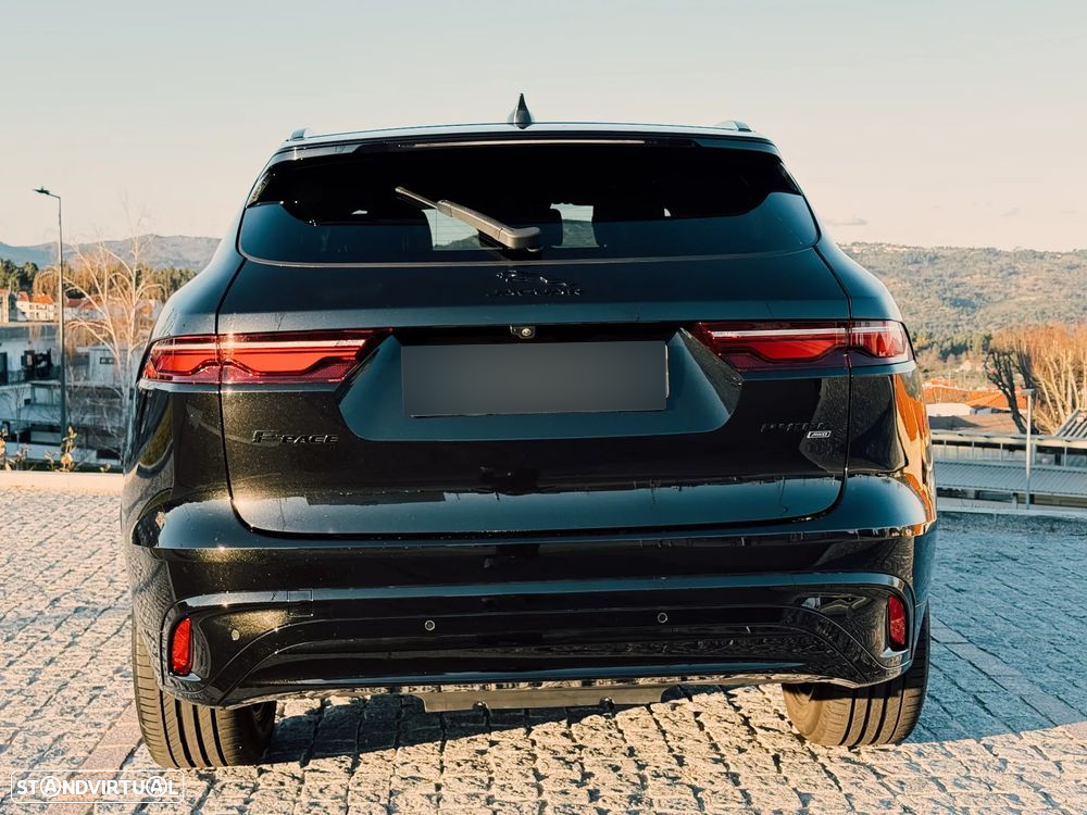 Jaguar F-Pace - 8
