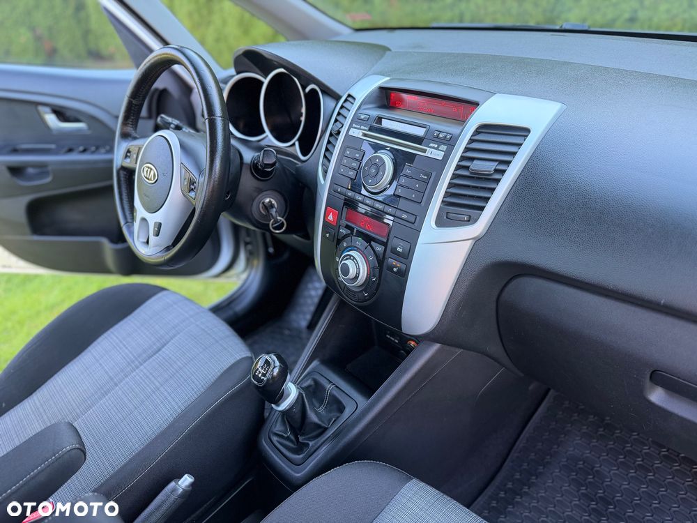 Kia Venga 1.4 CVVT Attract - 11