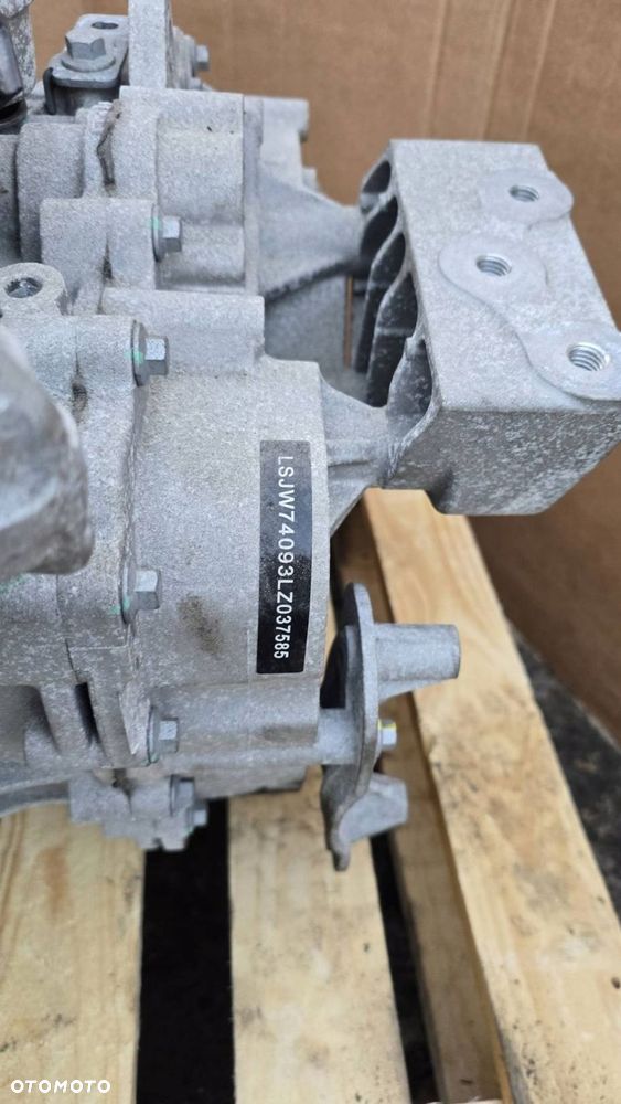 silnik elektryczny mg zs ev 2020r tz204xs105k02 143km nr 415653w - 5