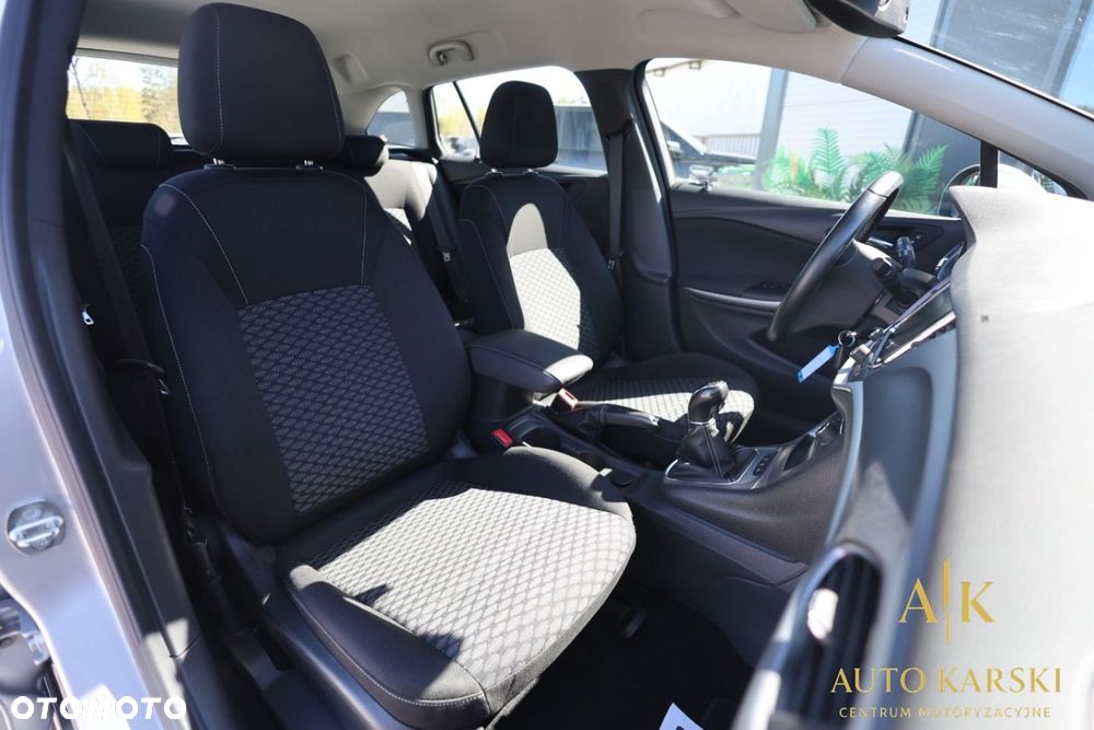 Opel Astra - 37