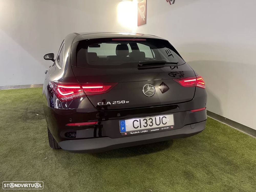 Mercedes-Benz CLA 250 e Shooting Brake Style Plus - 9