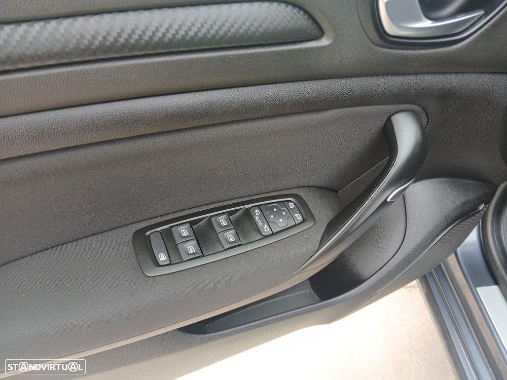Renault Mégane 1.5 Blue dCi Limited - 16