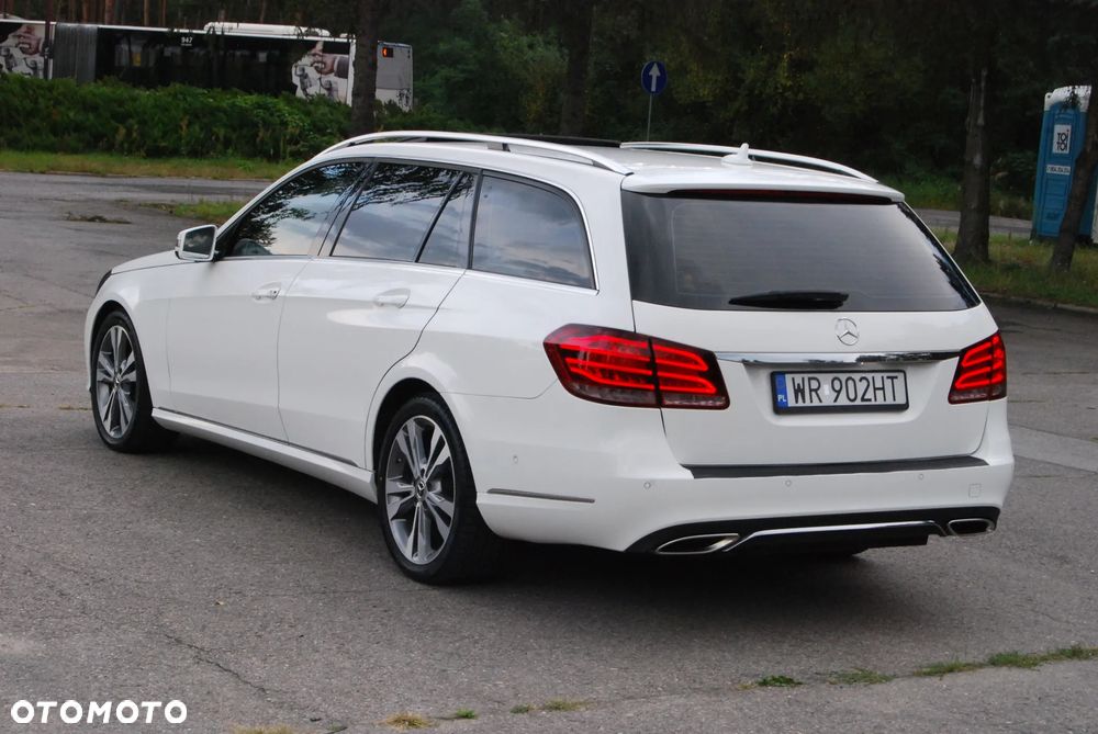 Mercedes-Benz Klasa E 250 CDI 4Matic 7G-TRONIC Avantgarde - 4