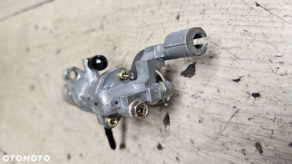 Mechaniczna pompa oleju skuter 2T - 9