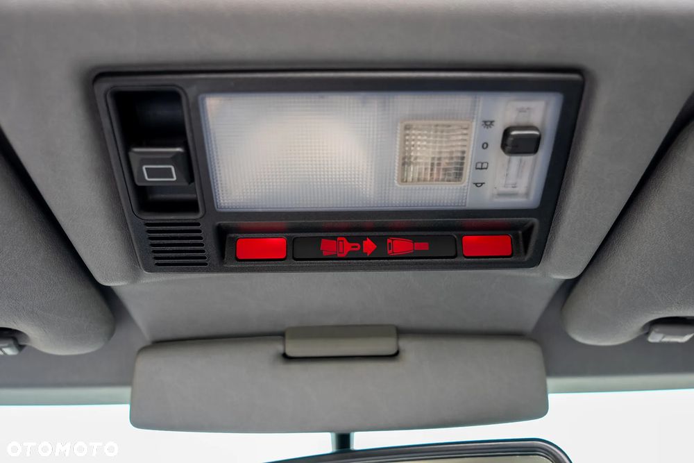 Mercedes-Benz W124 (1984-1993) - 16