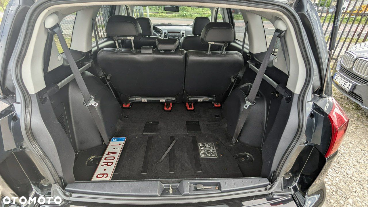 Peugeot 4007 - 33