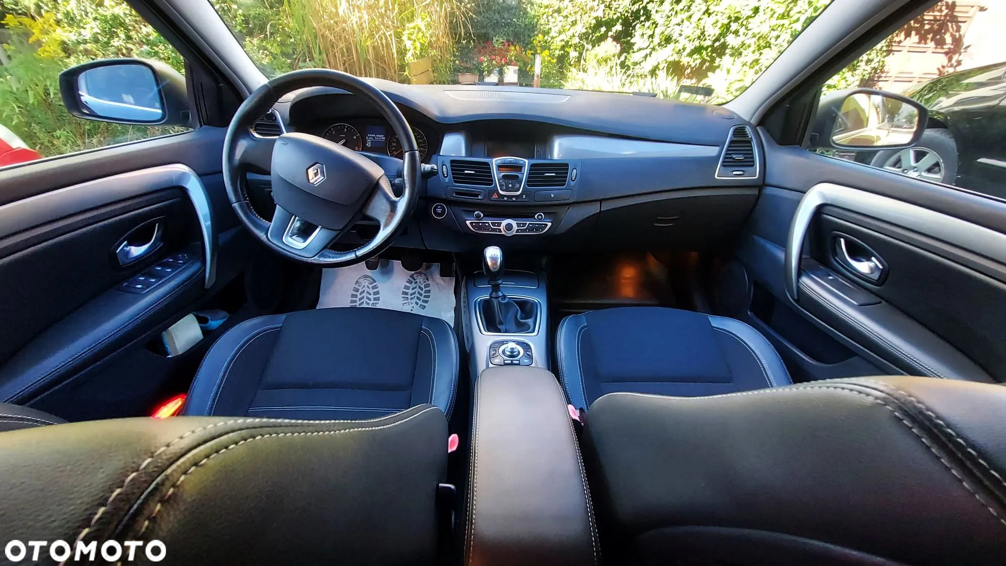 Renault Laguna 2.0 dCi Limited - 8