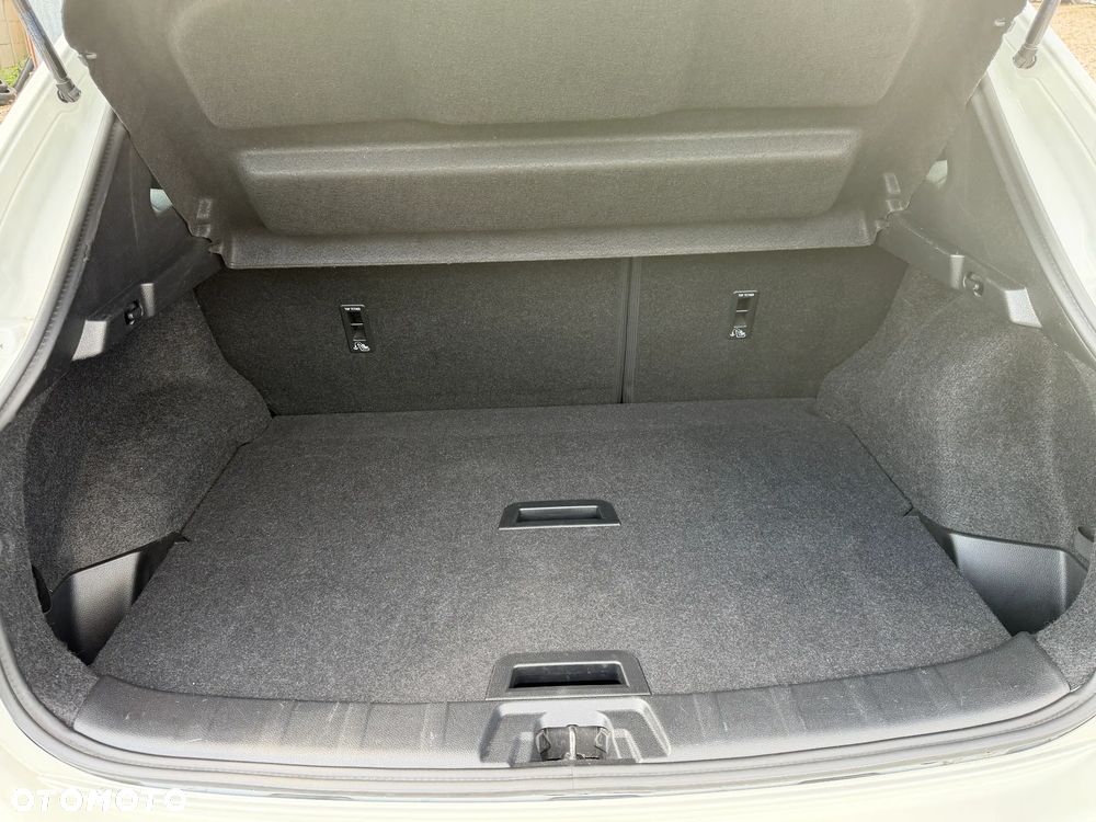 Nissan Qashqai 1.2 DIG-T Xtronic TEKNA - 26