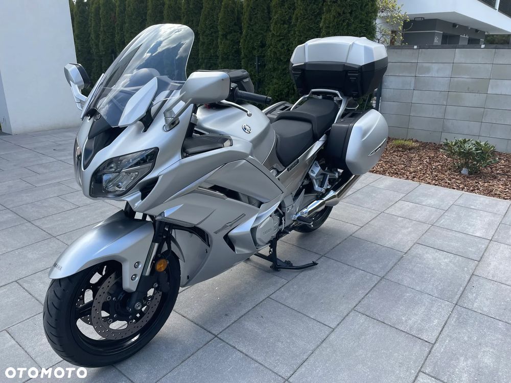 Yamaha FJR - 5