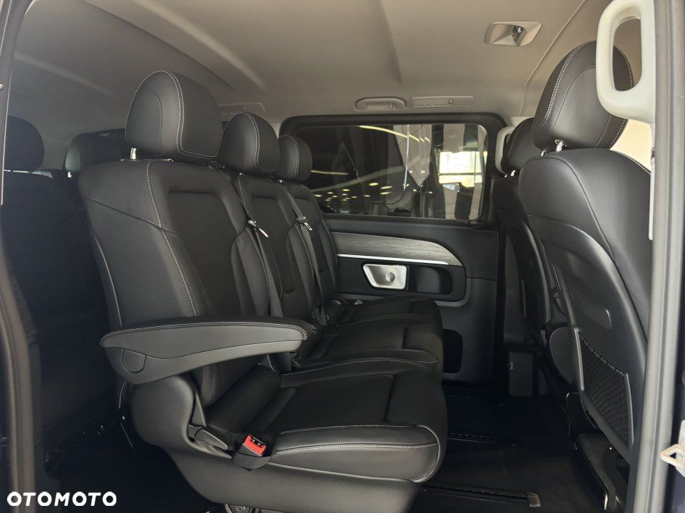 Mercedes-Benz Klasa V - 22