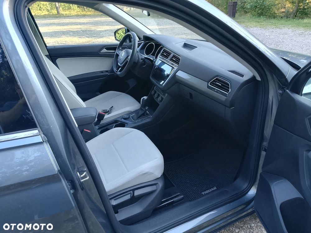 Volkswagen Tiguan Allspace - 16