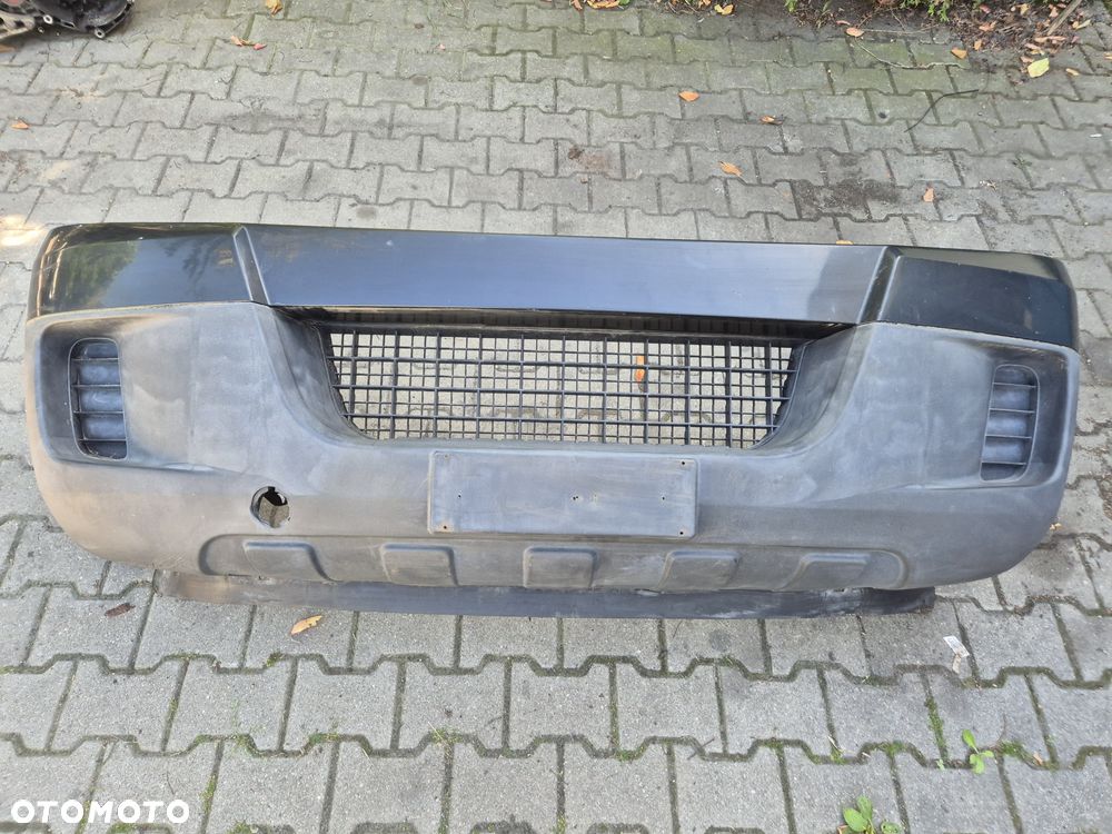 ZDERZAK PRZÓD IVECO DAILY IV  06-13r. - 1