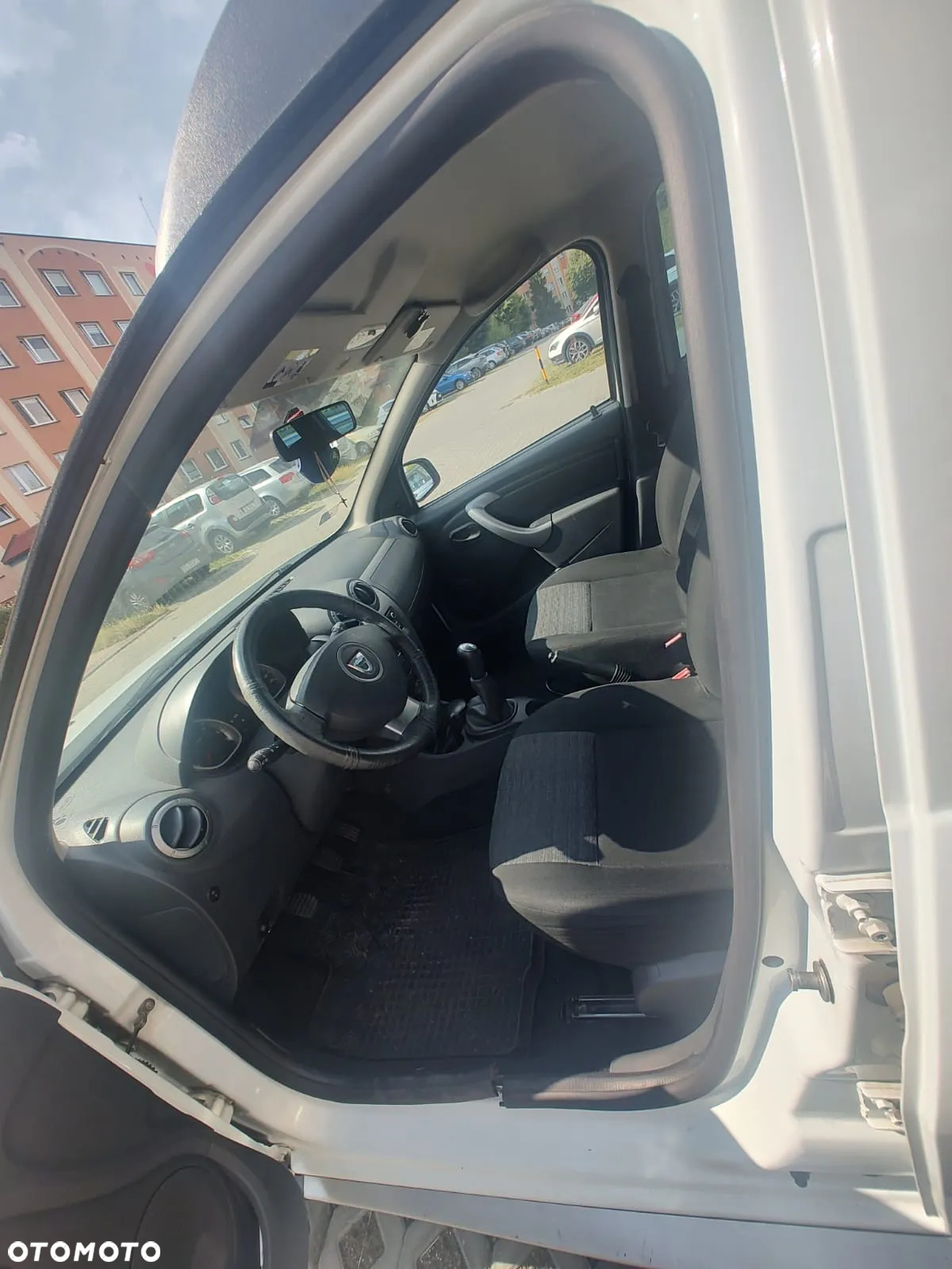 Dacia Duster 1.5 dCi Ambiance - 11