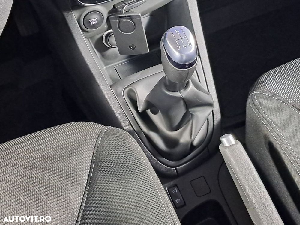 Renault Clio - 19