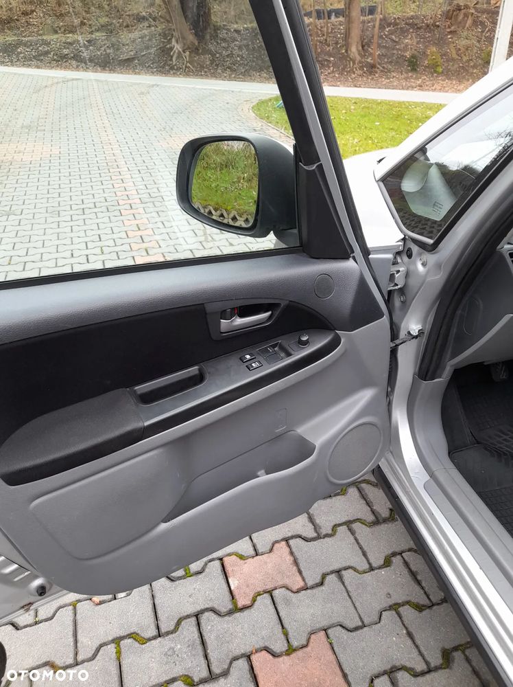 Suzuki SX4 1.6 VVT 4x4 Comfort - 10