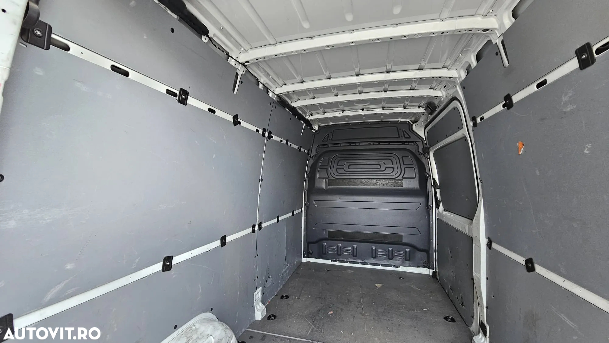 Mercedes-Benz SPRINTER - 7