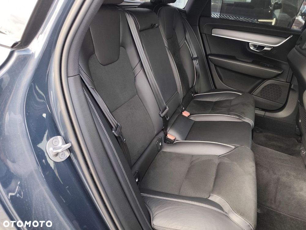 Volvo V90 - 25