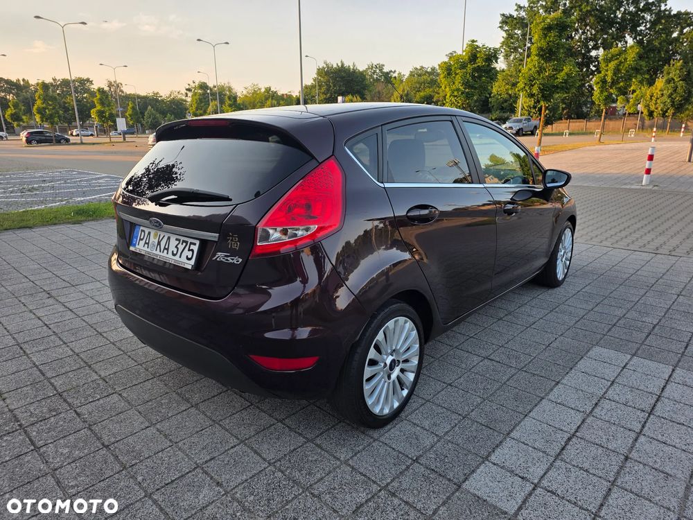 Ford Fiesta 1.4 Champions Edition - 6