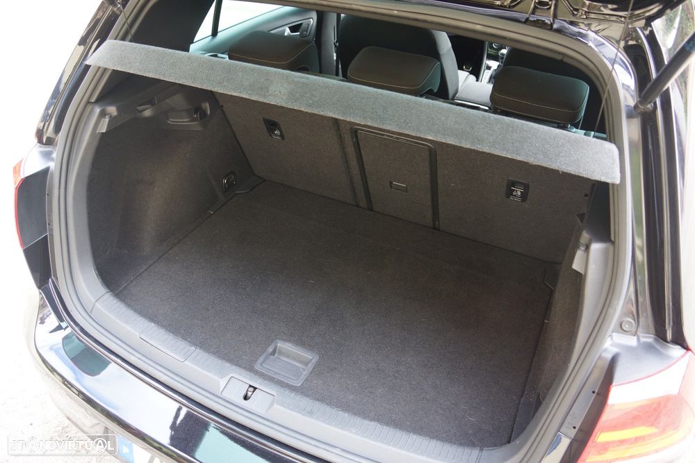 VW Golf 1.4 TSI BlueMotion Highline - 12