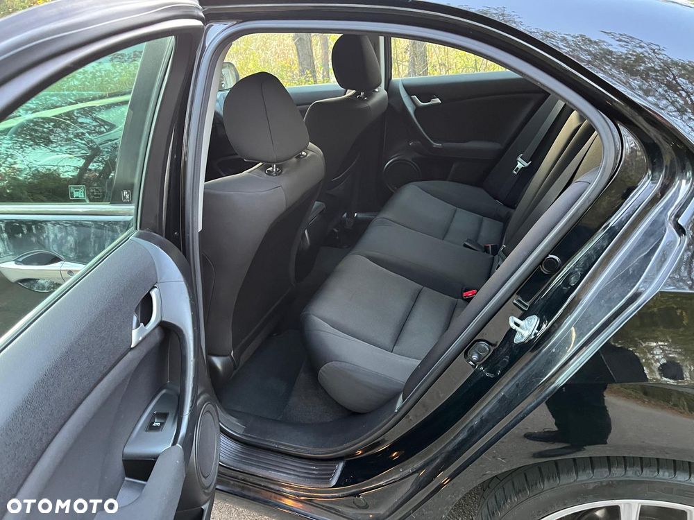 Honda Accord 2.0 Executive - 10