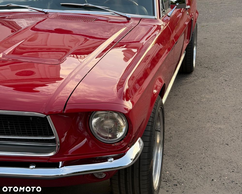 Ford Mustang - 5